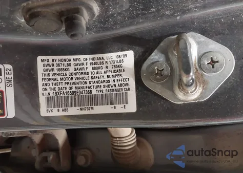 2009 Honda Civic Lx z USA, uszkodzony, nr VIN 19XFA16599E047368